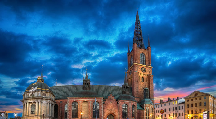 Which city has the most nightclubs? Which city has the most nightclubs?