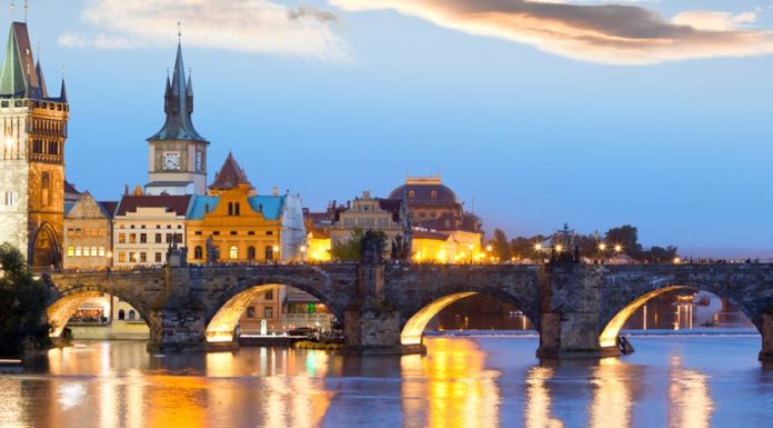 Which city is more beautiful Vienna or Budapest? Which city is more beautiful Vienna or Budapest?