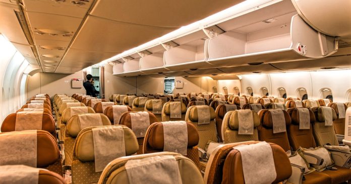 Which is better Etihad or Singapore Airlines?