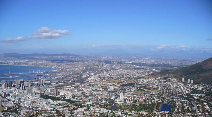 Which is better to visit Cape Town or Johannesburg? Which is better to visit Cape Town or Johannesburg?