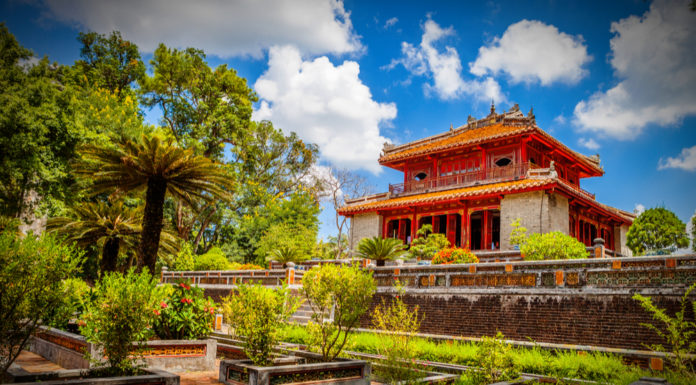 Which is better to visit Hue or Hoi An? Which is better to visit Hue or Hoi An?