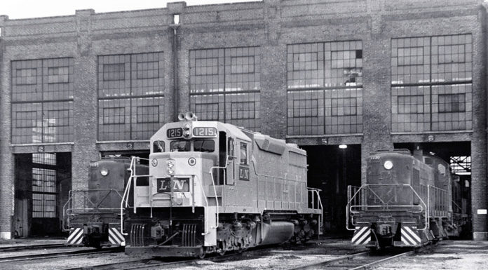 Which is safer Nashville or Knoxville? Which is safer Nashville or Knoxville?