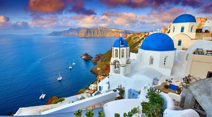 Which island is closest to Mykonos? Which island is closest to Mykonos?