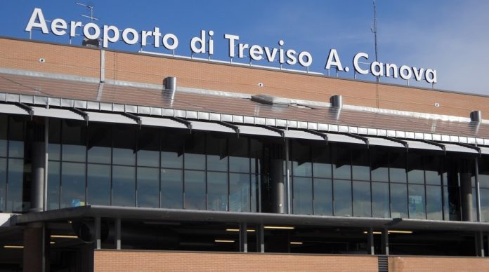 Which train station in Venice is closer to the airport?