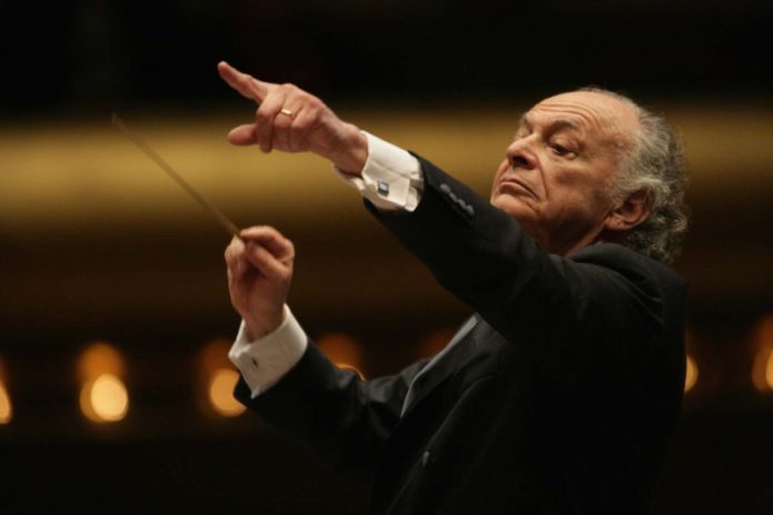 Who is the current conductor of the Vienna Philharmonic?
