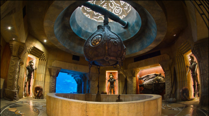 Who owns Atlantis in the Bahamas? Who owns Atlantis in the Bahamas?