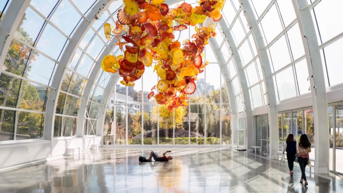 Who owns Chihuly Garden and Glass?