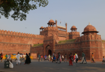 Who owns Red Fort in Delhi? Who owns Red Fort in Delhi?