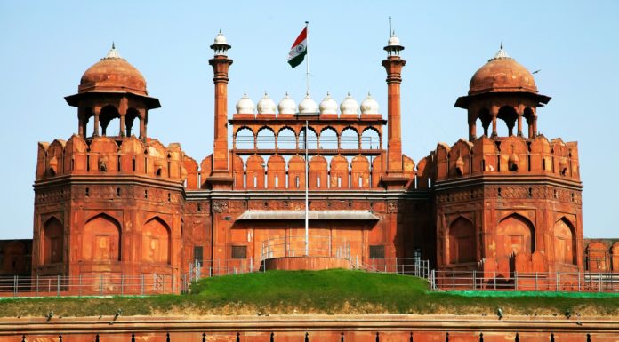 Who owns Red Fort in India? Who owns Red Fort in India?