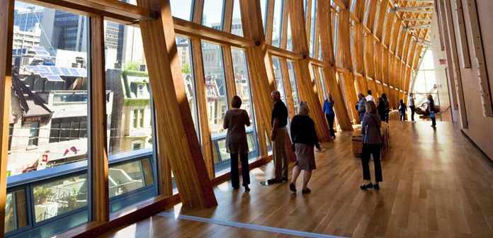 Who runs the Art Gallery of Ontario? Who runs the Art Gallery of Ontario?