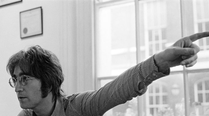 Who shot John Lennon? Who shot John Lennon?