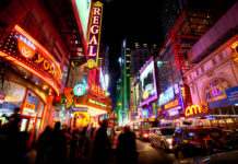 Why Times Square is popular? Why Times Square is popular?