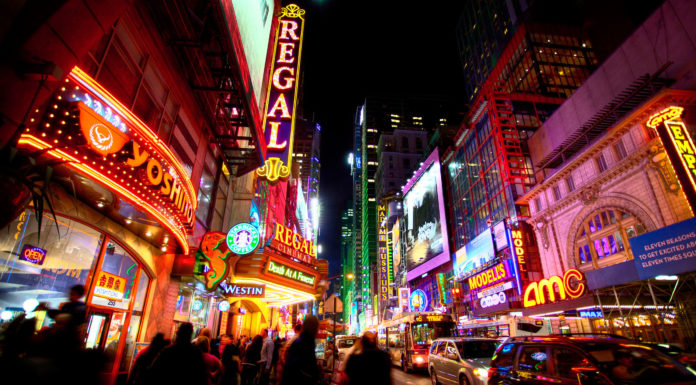 Why Times Square is popular? Why Times Square is popular?