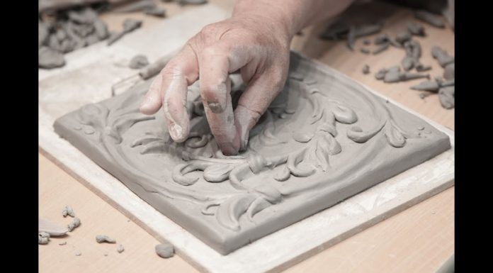 Why are Portuguese tiles blue? Why are Portuguese tiles blue?