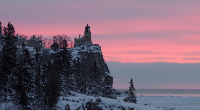 Why is Lake Havasu so blue? Why is Lake Havasu so blue?