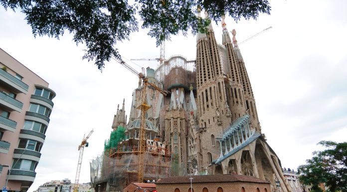 Why is Sagrada Familia closed? Why is Sagrada Familia closed?