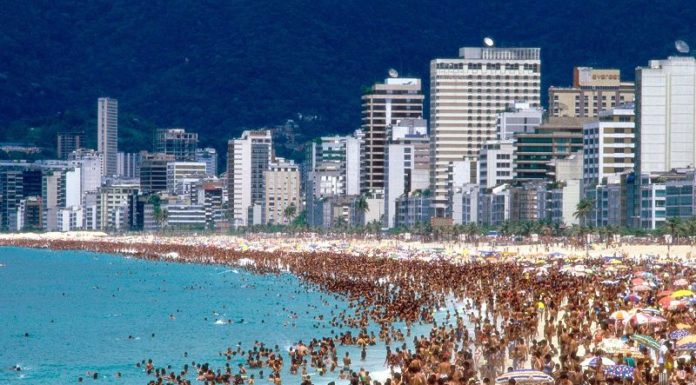 Why is the Copacabana Beach famous? Why is the Copacabana Beach famous?