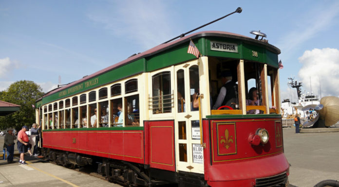 Why is the Pride of America docked in Astoria Oregon? Why is the Pride of America docked in Astoria Oregon?