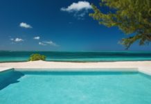 Why is the water so clear in Sardinia? Why is the water so clear in Sardinia?