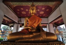 Why should you visit the Grand Palace Bangkok? Why should you visit the Grand Palace Bangkok?