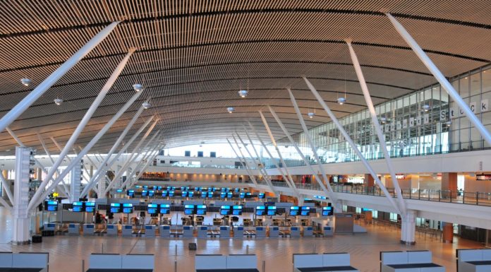 Will hotels store luggage before check in? Will hotels store luggage before check in?