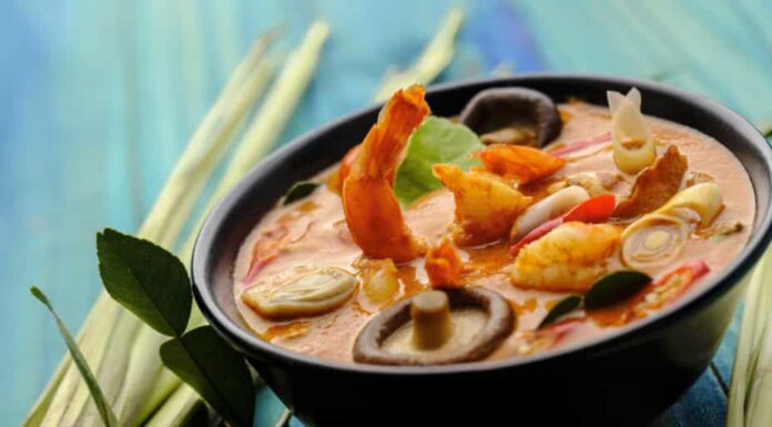 Quelle Prise En Thailande?