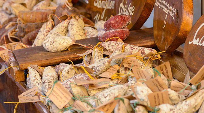 Quelle Ville Visiter Dans Le Périgord Noir?