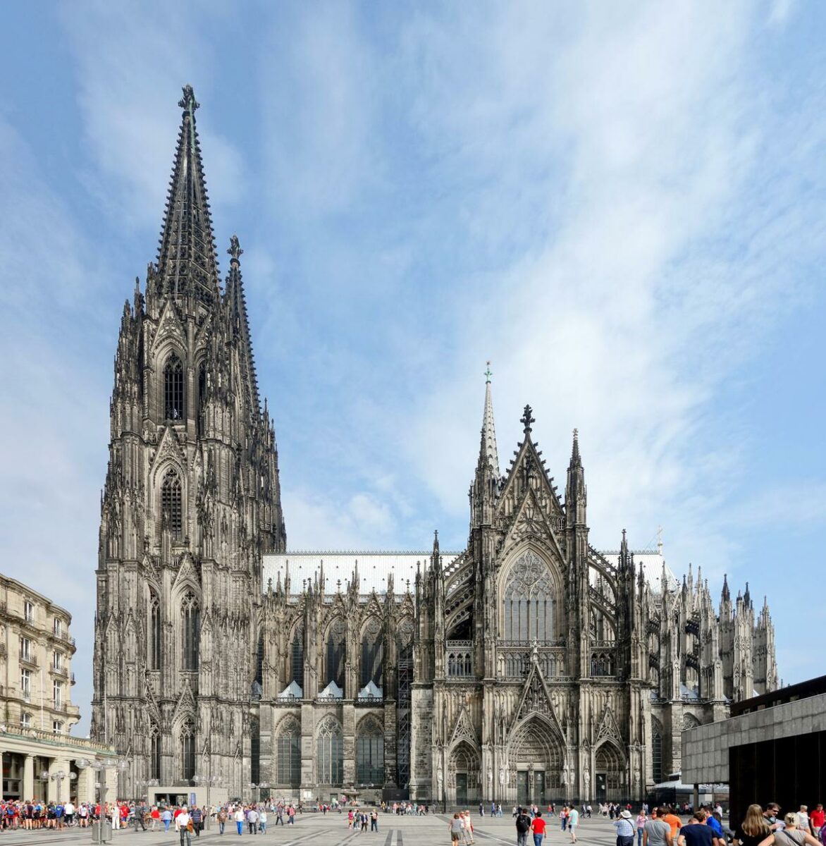 Façade sud de la cathédrale de Cologne.