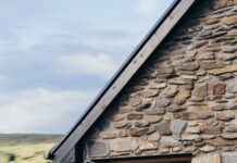 Quelle Est La Ville Française La Plus Proche De Genève?